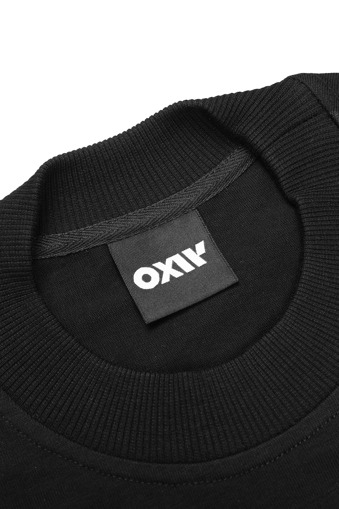 T-shirt expect black sygnet