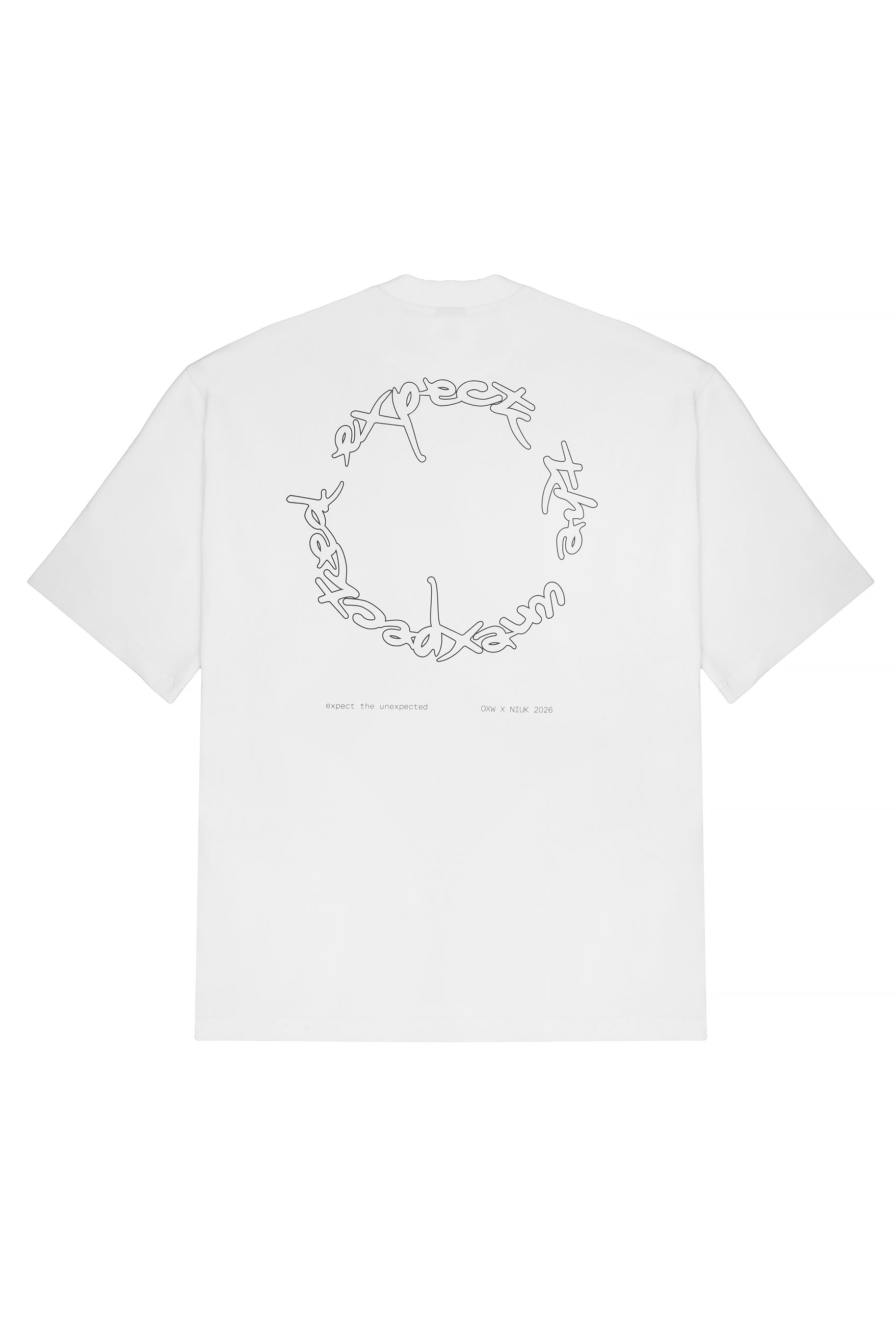T-shirt expect white outline