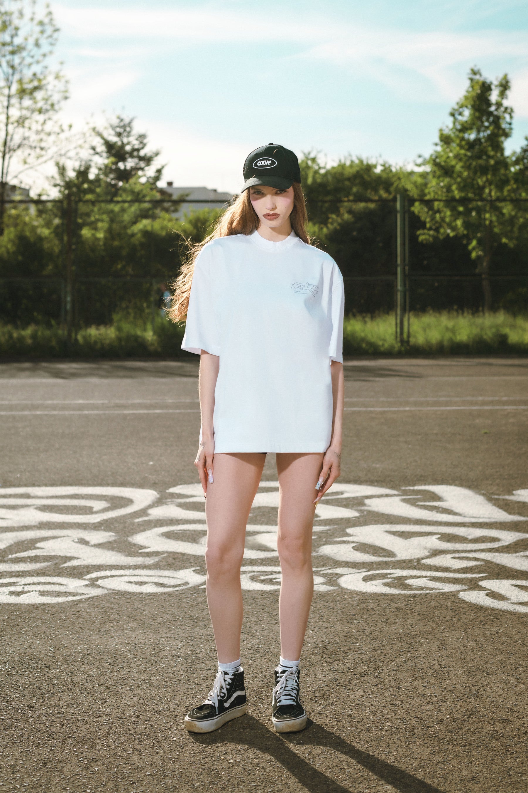 T-shirt expect czarny obrys
