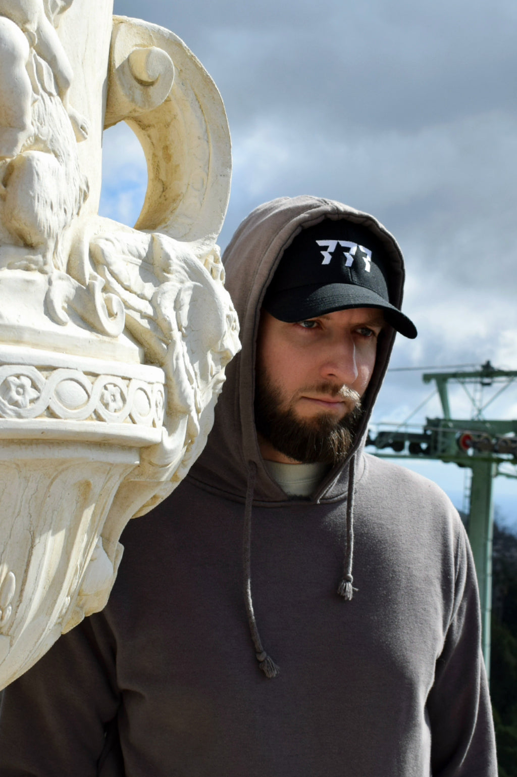 777 cap sygnet white